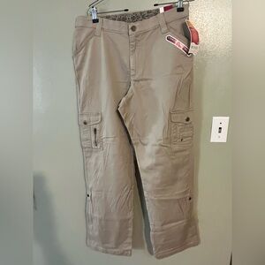 Lee Comfort Waistband Tan Cargo Pants Convertible Stretch Size 14 NWT